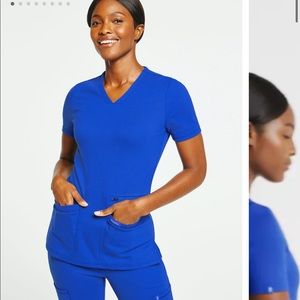 Jaanuu Scrub top XXS NWT